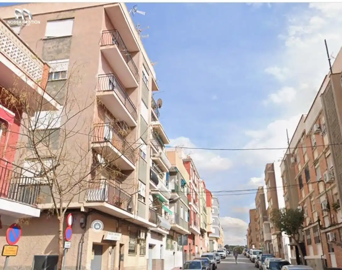 Vista exterior de Pis en venda en Cieza amb Terrassa