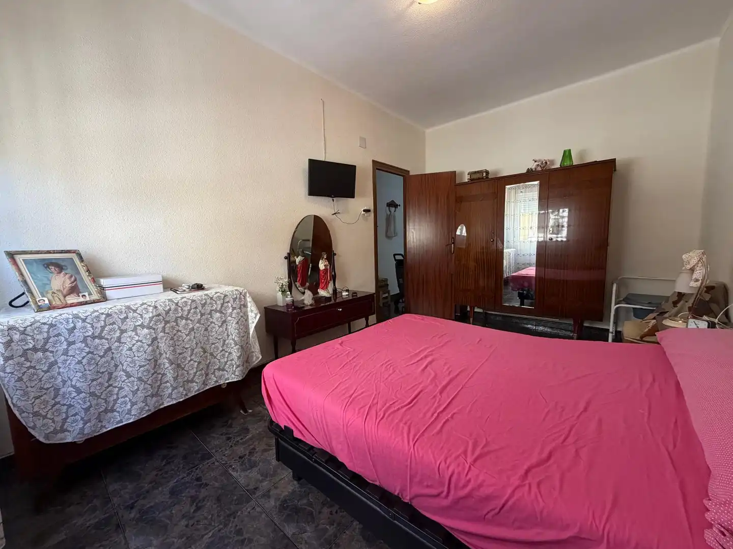 Habitación de Piso en venta en Dolores con Aire acondicionado, Amueblado y Horno
