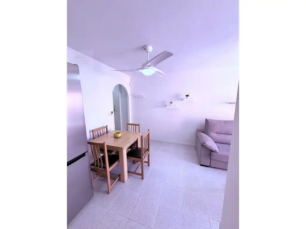 Sala d'estar de Apartament en venda en Mazarrón amb Aire condicionat, Moblat i Piscina comunitària