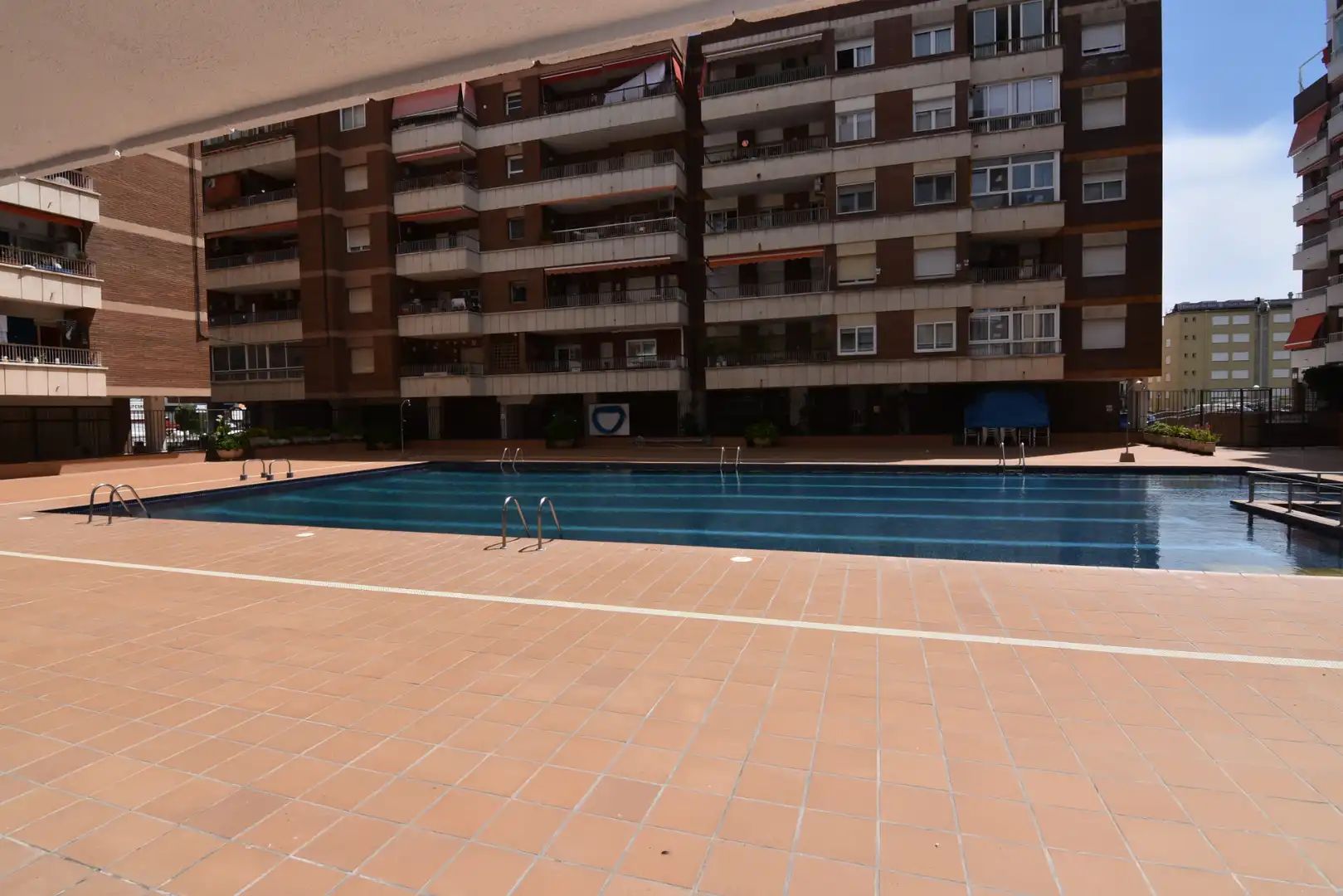 Piscina de Planta baja en venta en Calella con Aire acondicionado, Calefacción y Terraza