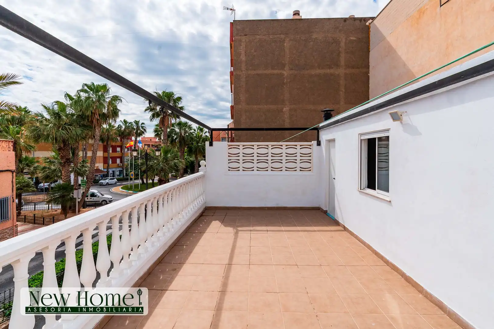 Terrassa de Casa o xalet en venda en Roquetas de Mar amb Moblat