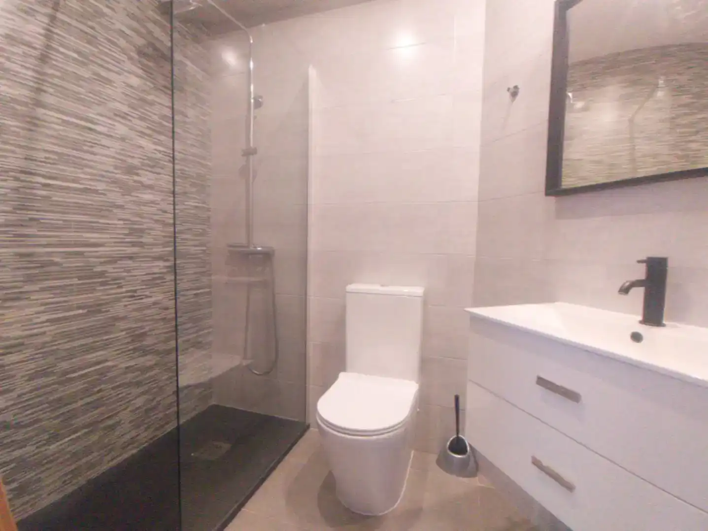 Bathroom of Flat for sale in Alcobendas