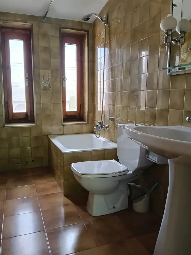 Baño de Casa o chalet en venta en Sant Cugat Sesgarrigues con Calefacción, Jardín privado y Terraza