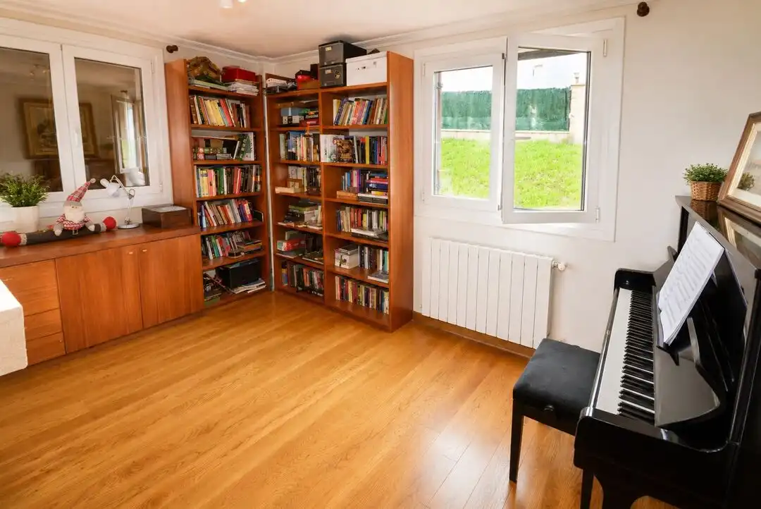 Sala de estar de Casa o chalet en venta en Donostia - San Sebastián  con Calefacción