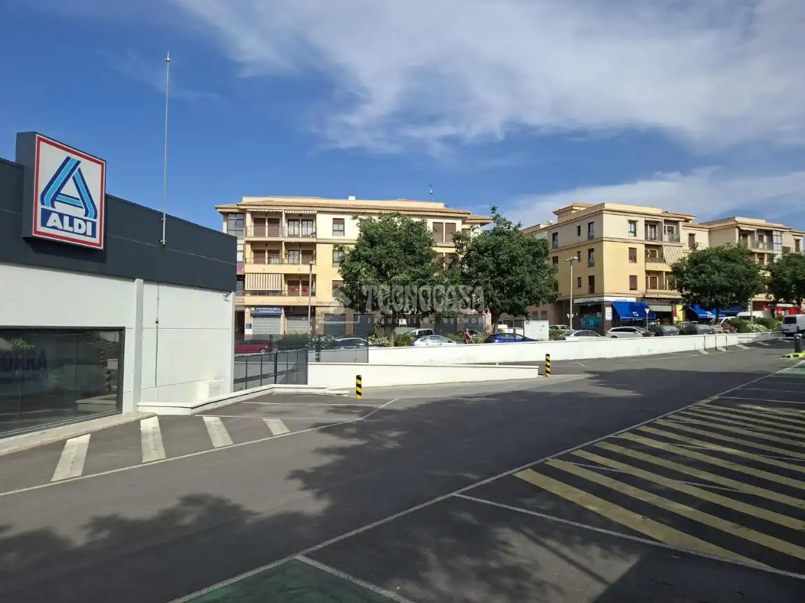 Vista exterior de Pis en venda en Guadix amb Aire condicionat i Calefacció