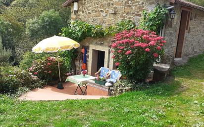 Jardí de Finca rústica en venda en Bimenes amb Terrassa