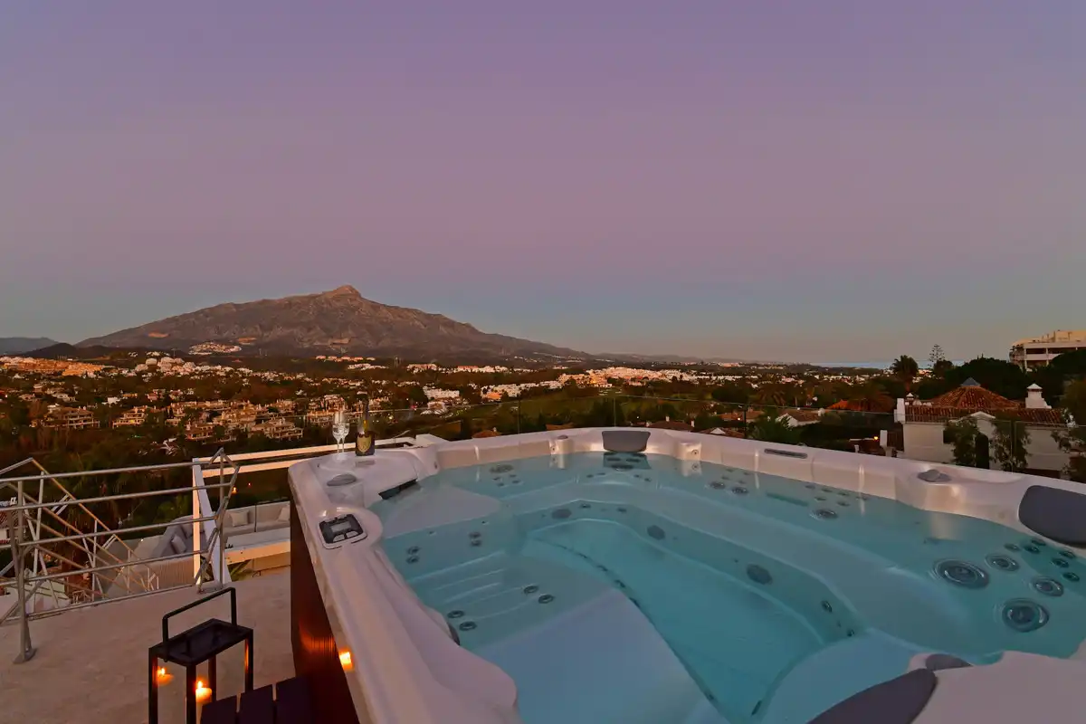 Casa amb piscina en venda a Nueva Andalucía, imagen 8