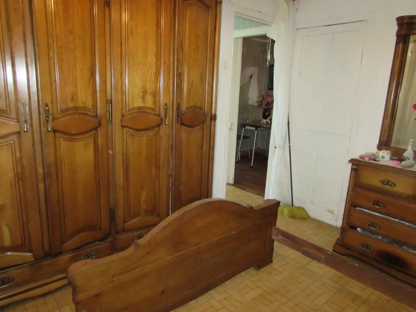 Dormitori de Casa o xalet en venda en Ferrol amb Calefacció i Jardí privat