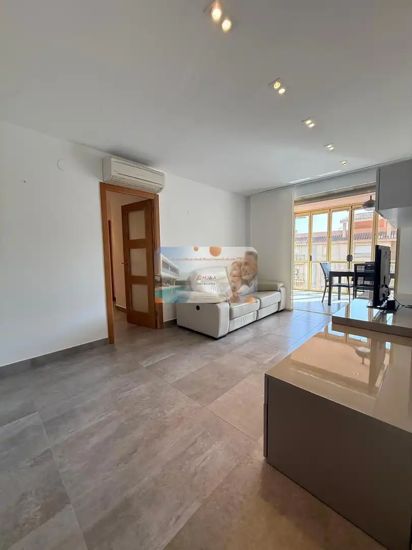 Sala de estar de Piso de alquiler en Benicasim / Benicàssim con Aire acondicionado, Calefacción y Terraza