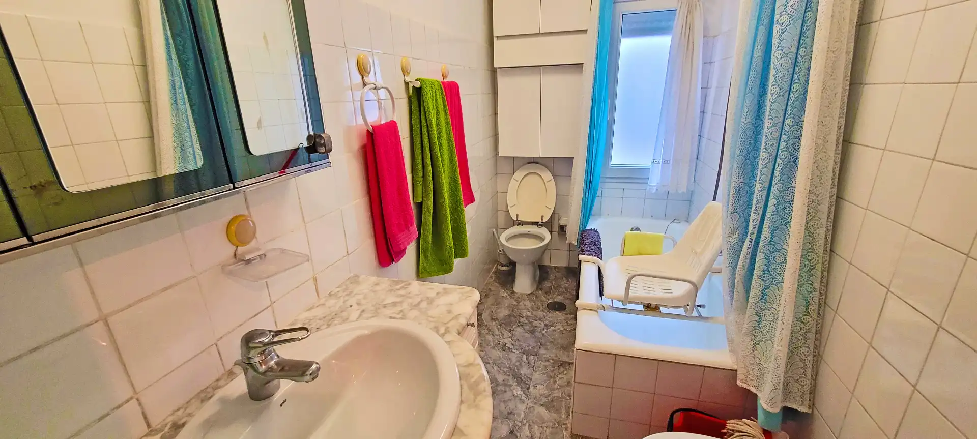 Badezimmer von Wohnung zum Verkauf in Gijón  mit Heizung und Alarm
