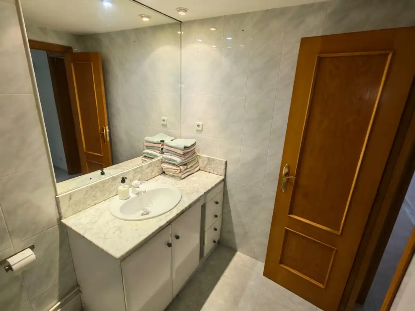 Bathroom of Flat for rent in Murcia  with Furnished, Washing machine and Balcony