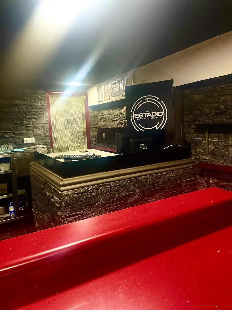 Local en venta en Almerimar