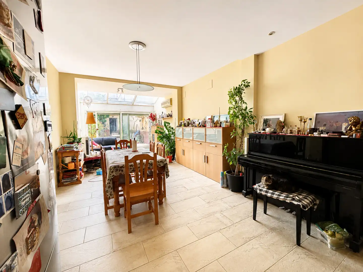 Casa aparellada en venda a Centre - Sant Oleguer