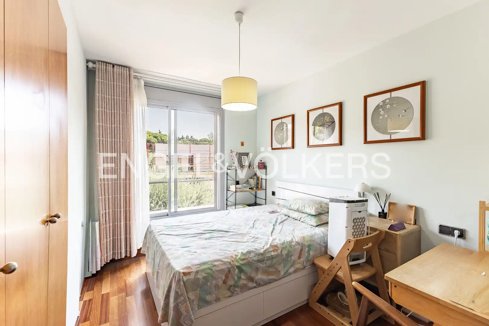 Habitación de Casa adosada en venta en Cabrils con Calefacción, Jardín privado y Terraza