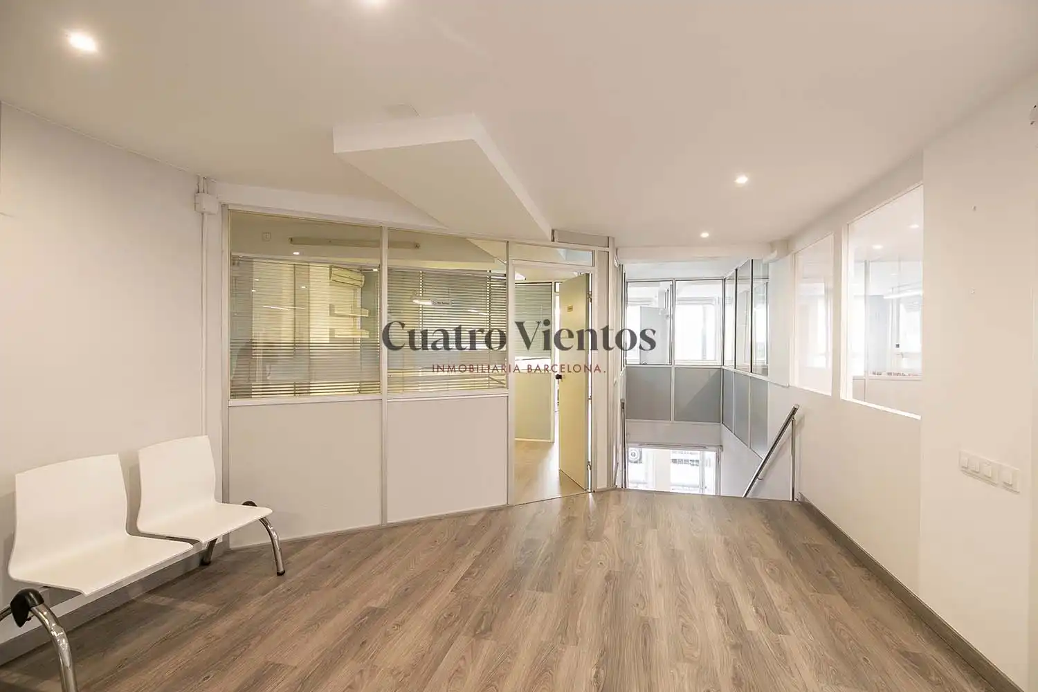 Office for sale in Barcelona  with Air Conditioner and Heating