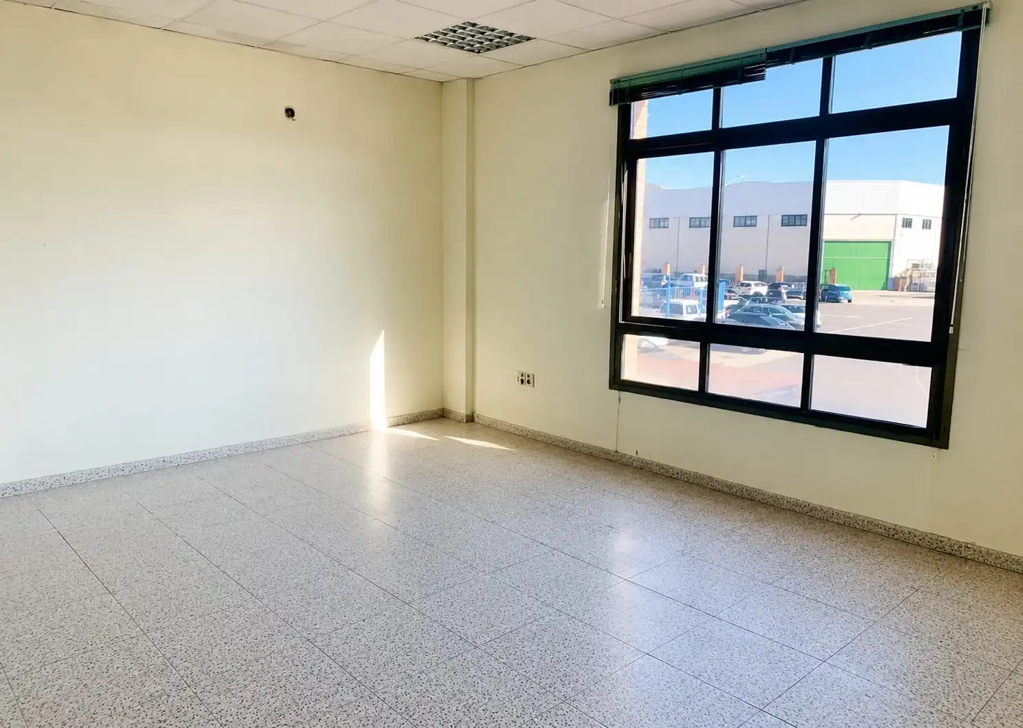 Industrial building for sale in Calle Cuatro, imagen 8