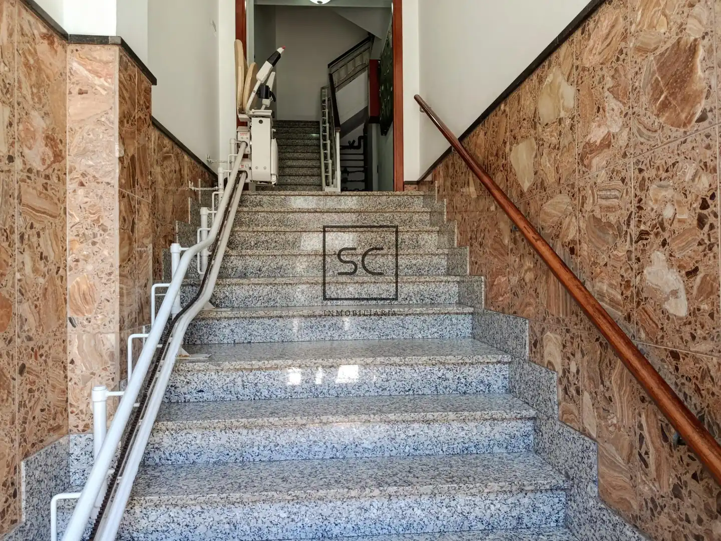 Piso en venta en Pontedeume con Calefacción y Amueblado