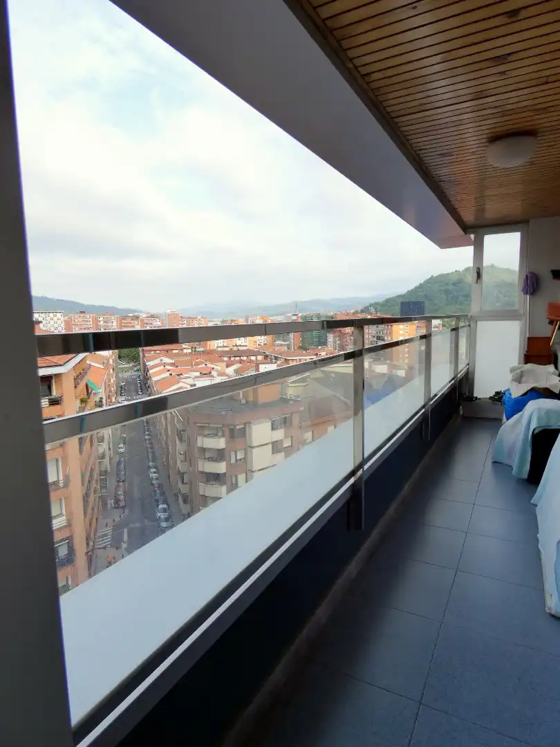 Terrassa de Pis en venda en Bilbao  amb Calefacció, Parquet i Terrassa