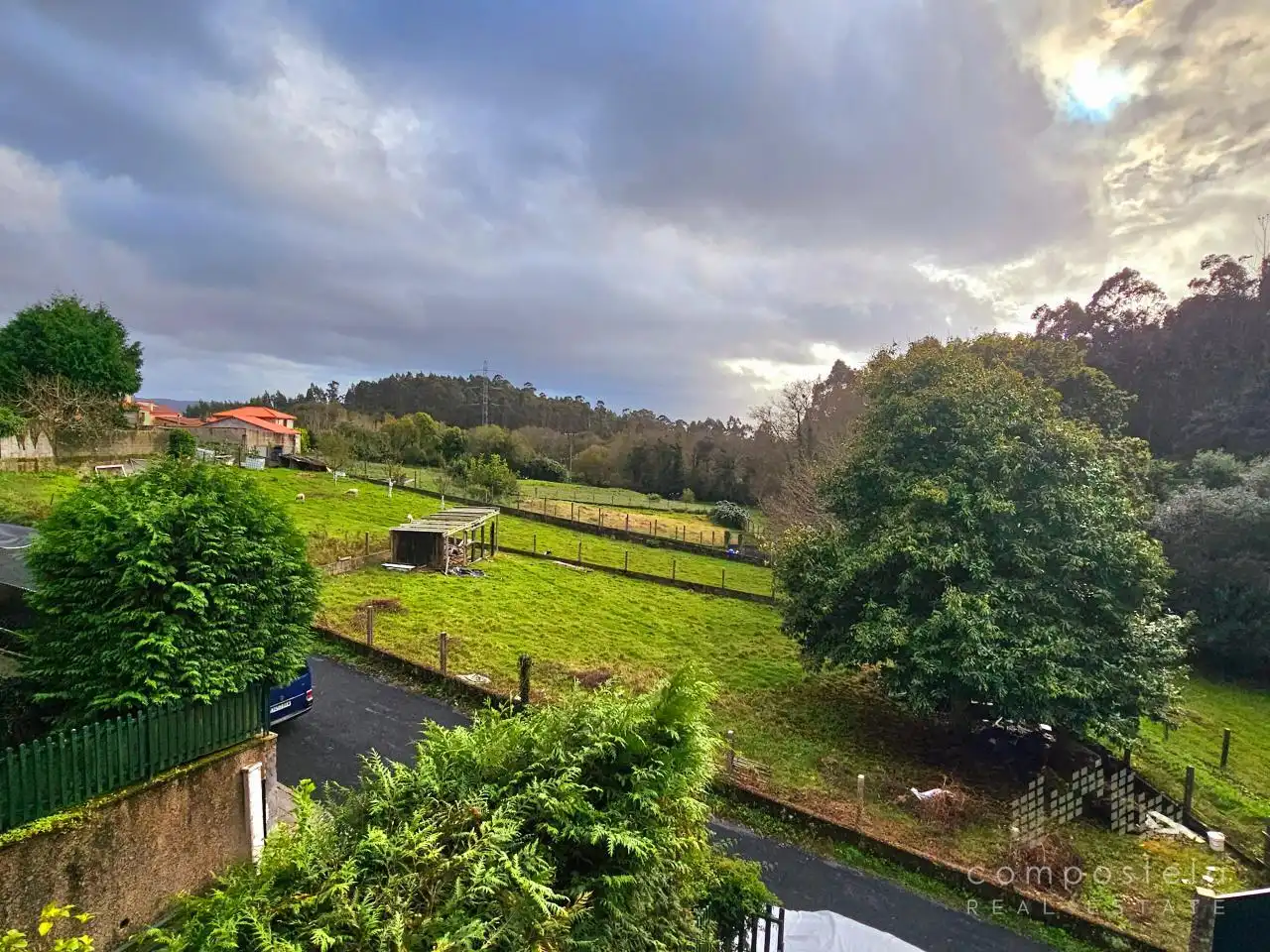 Casa adosada en venta en Lugar de Codesedas, Parroquias de Santiago