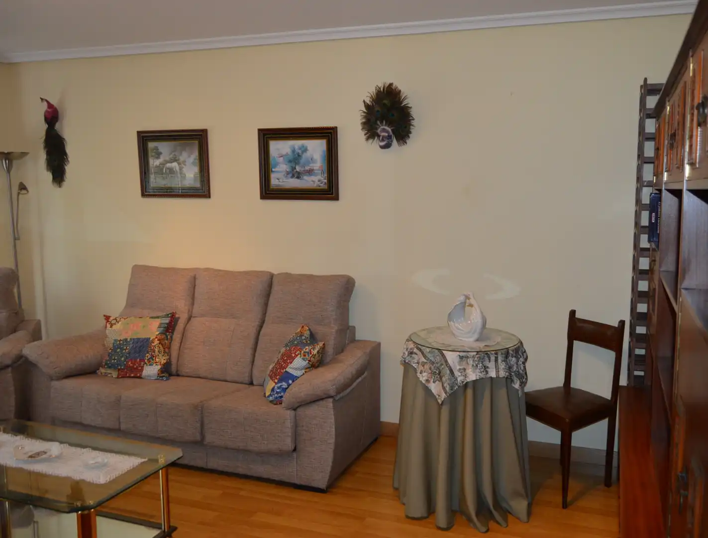 Sala de estar de Piso en venta en Avilés con Calefacción, Parquet y Trastero