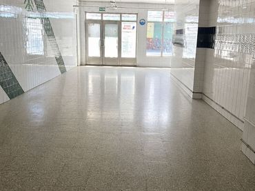 Local comercial en venda a Avenida SAN MAMES 14 14