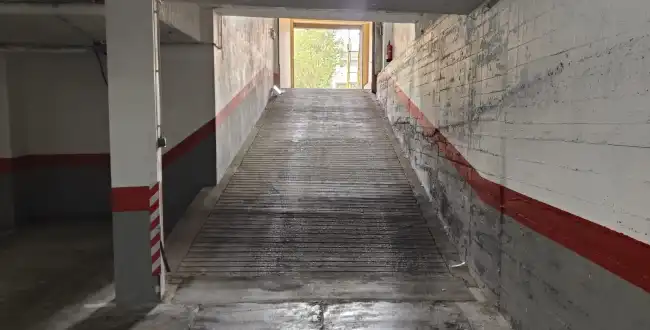 Garatge en venda en Girona