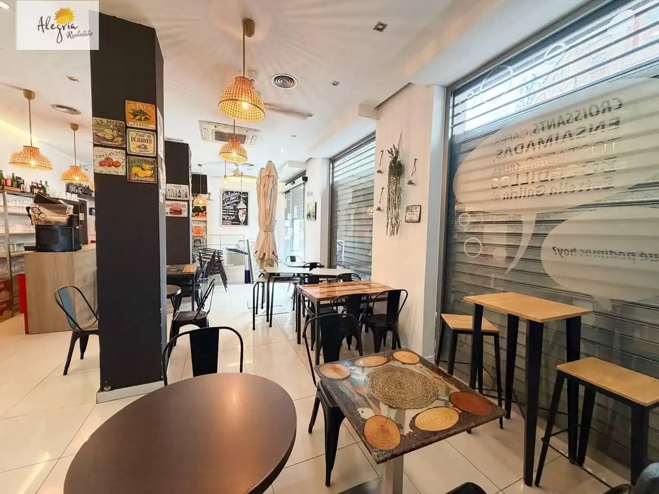 Geschaftsraum zur Miete in Valencia mit Klimaanlage, Terrasse und Möbliert