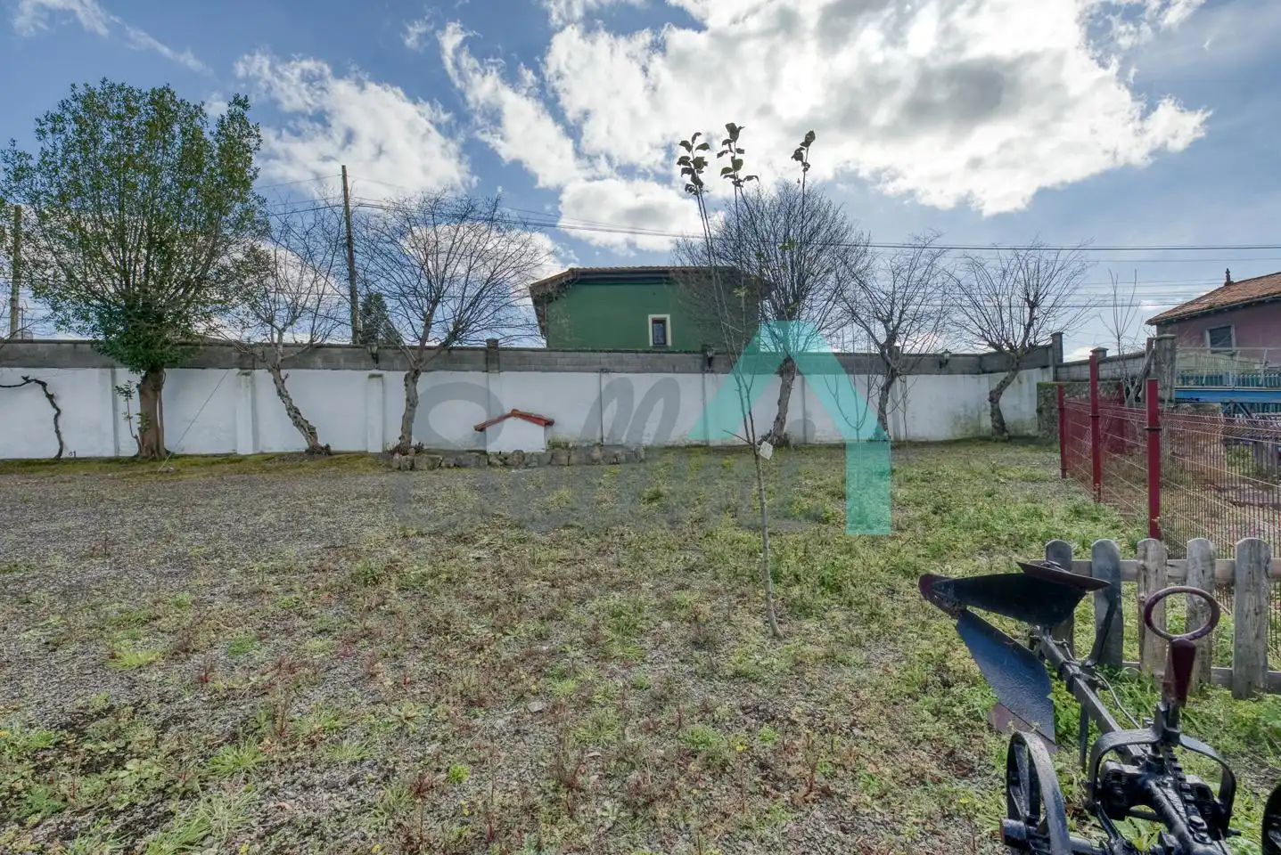 Buildings for sale in Oviedo 