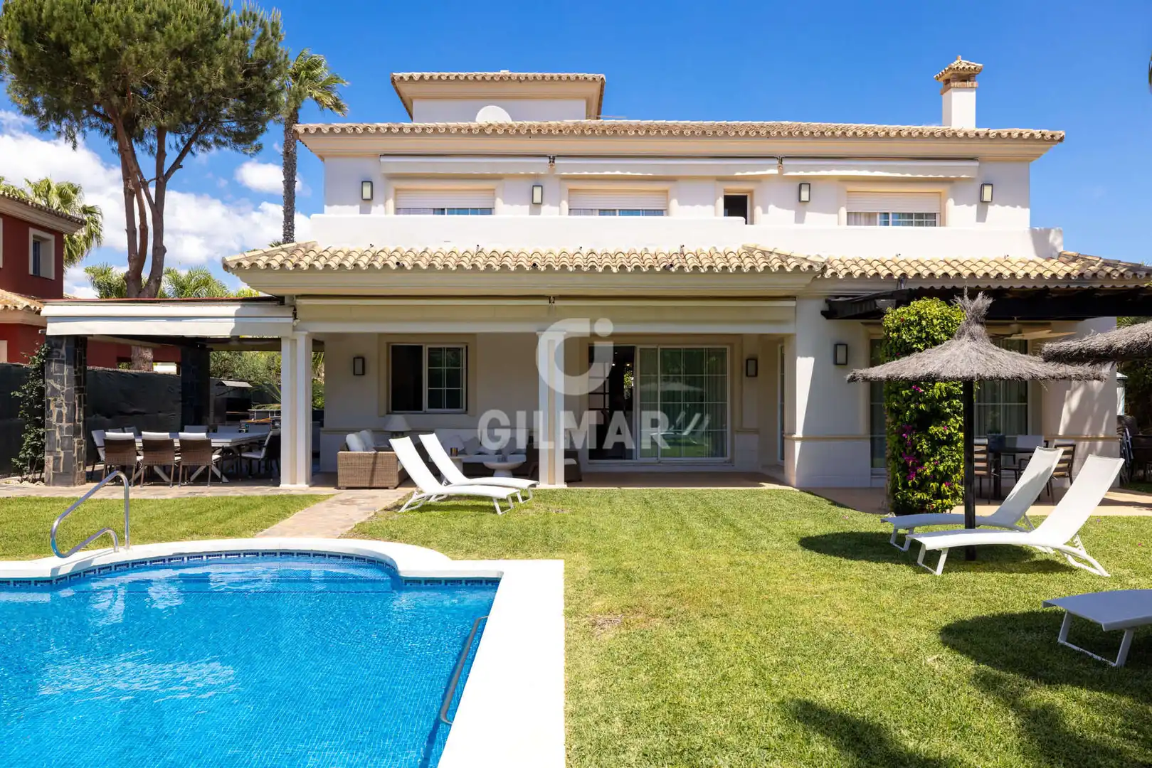 Chalet con piscina en venta en Benamara - Atalaya