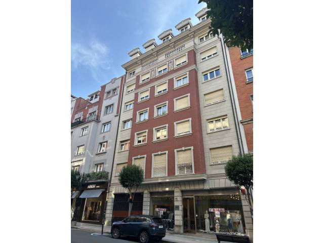 Apartamento en Venta en Calle ASTURIAS en Parque San Francisco - Uría