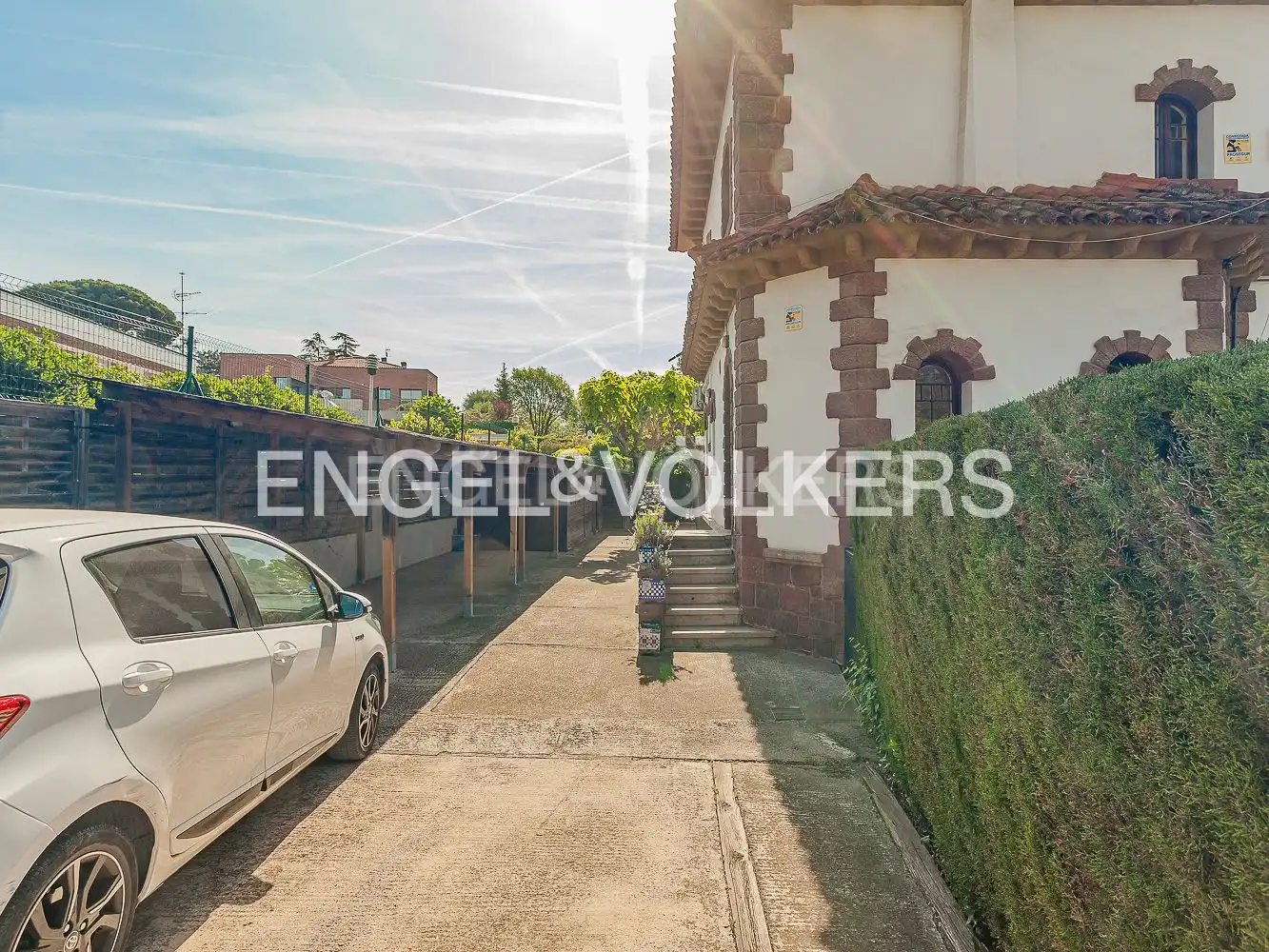 Exterior view of Houses for sale in Sant Cugat del Vallès  with Air Conditioner, Heating and Private garden