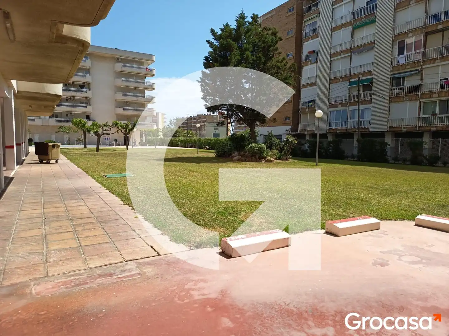 Piso en venta en La Pineda