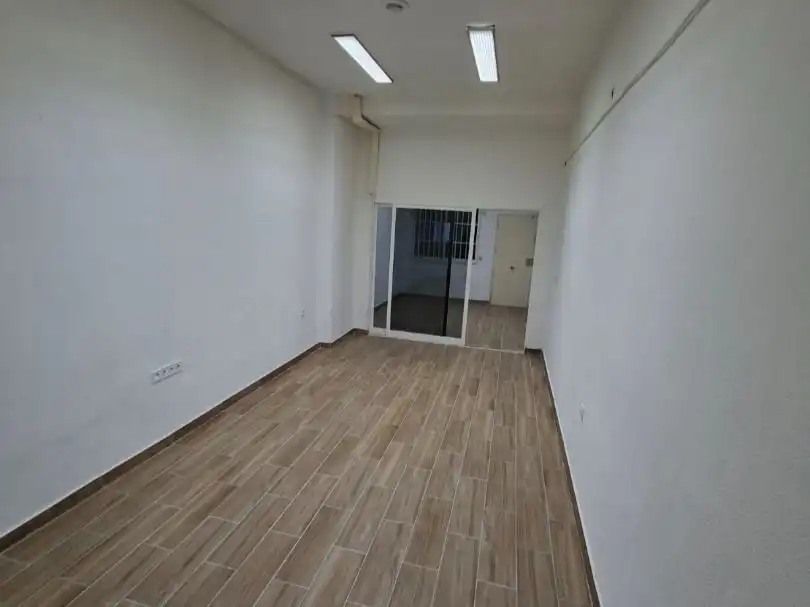 Local de lloguer en Fuenlabrada amb Aire condicionat, Calefacció i Parquet