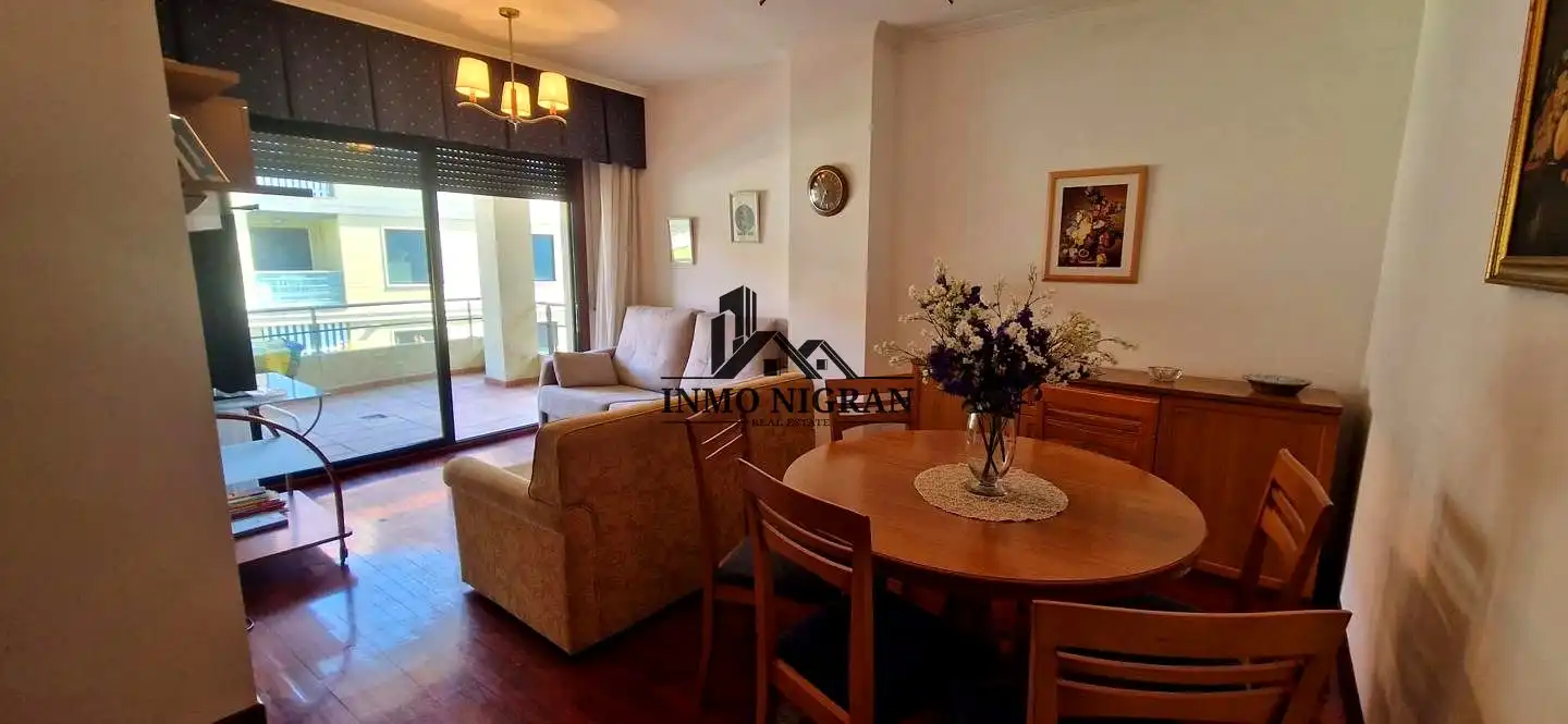Außenansicht von Wohnung zur Miete in Nigrán mit Terrasse und Möbliert