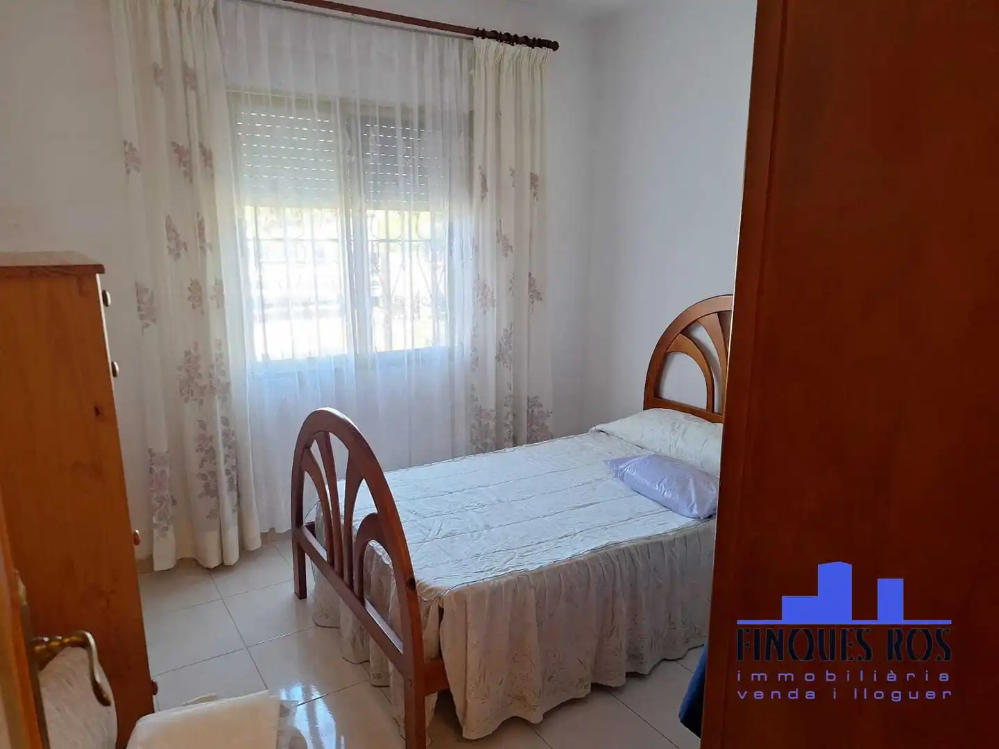 Habitación de Casa o chalet en venta en Vinaròs con Jardín privado, Terraza y Amueblado