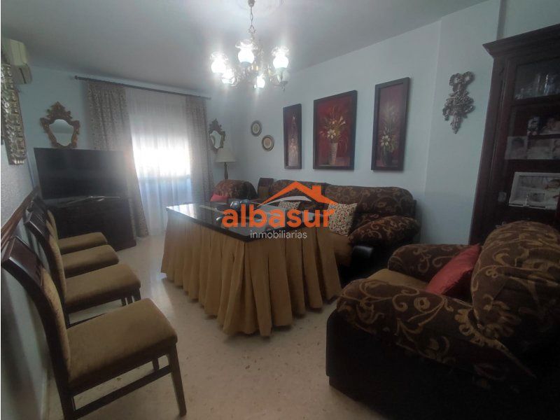 Sala d'estar de Pis en venda en Fernán-Núñez amb Aire condicionat i Balcó