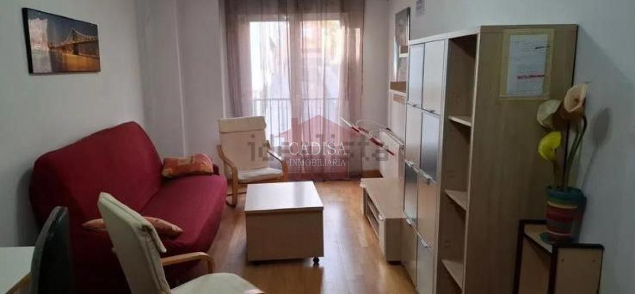 Dormitori de Apartament en venda en Salamanca Capital amb Calefacció, Moblat i Balcó