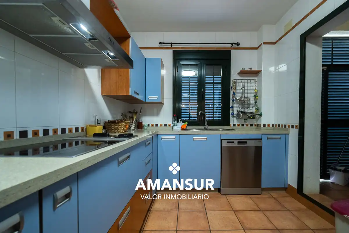 Kitchen of Houses for sale in Punta Umbría  with Heating, Terrace and Swimming Pool