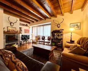 Living room of House or chalet for sale in Naut Aran  with Heating, Parquet flooring and Furnished