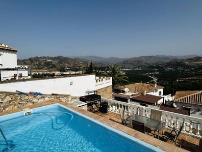 Swimming pool of House or chalet for sale in Almuñécar  with Air Conditioner and Swimming Pool