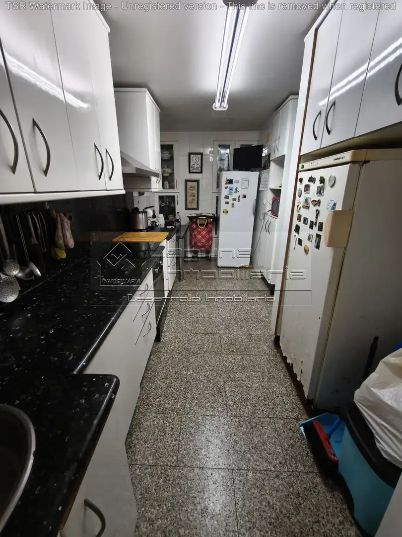 Cocina de Piso en venta en Cádiz con Aire acondicionado, Terraza y Piscina comunitaria