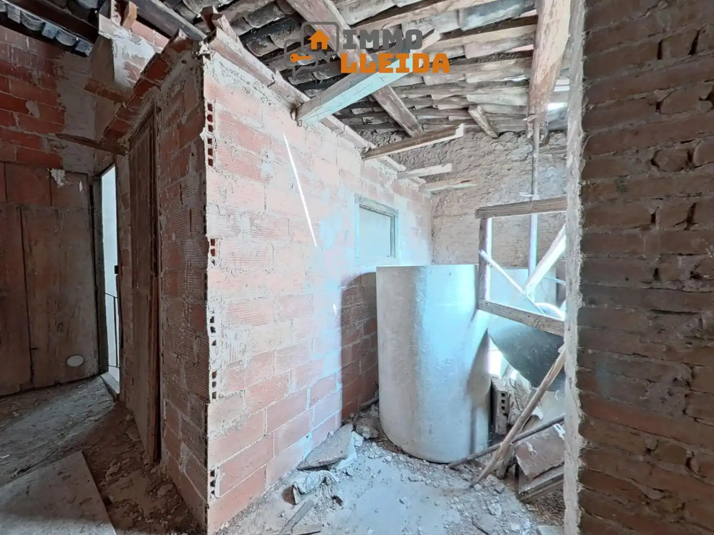 Casa adosada en venta en Bellpuig con Jardín privado, Terraza y Trastero