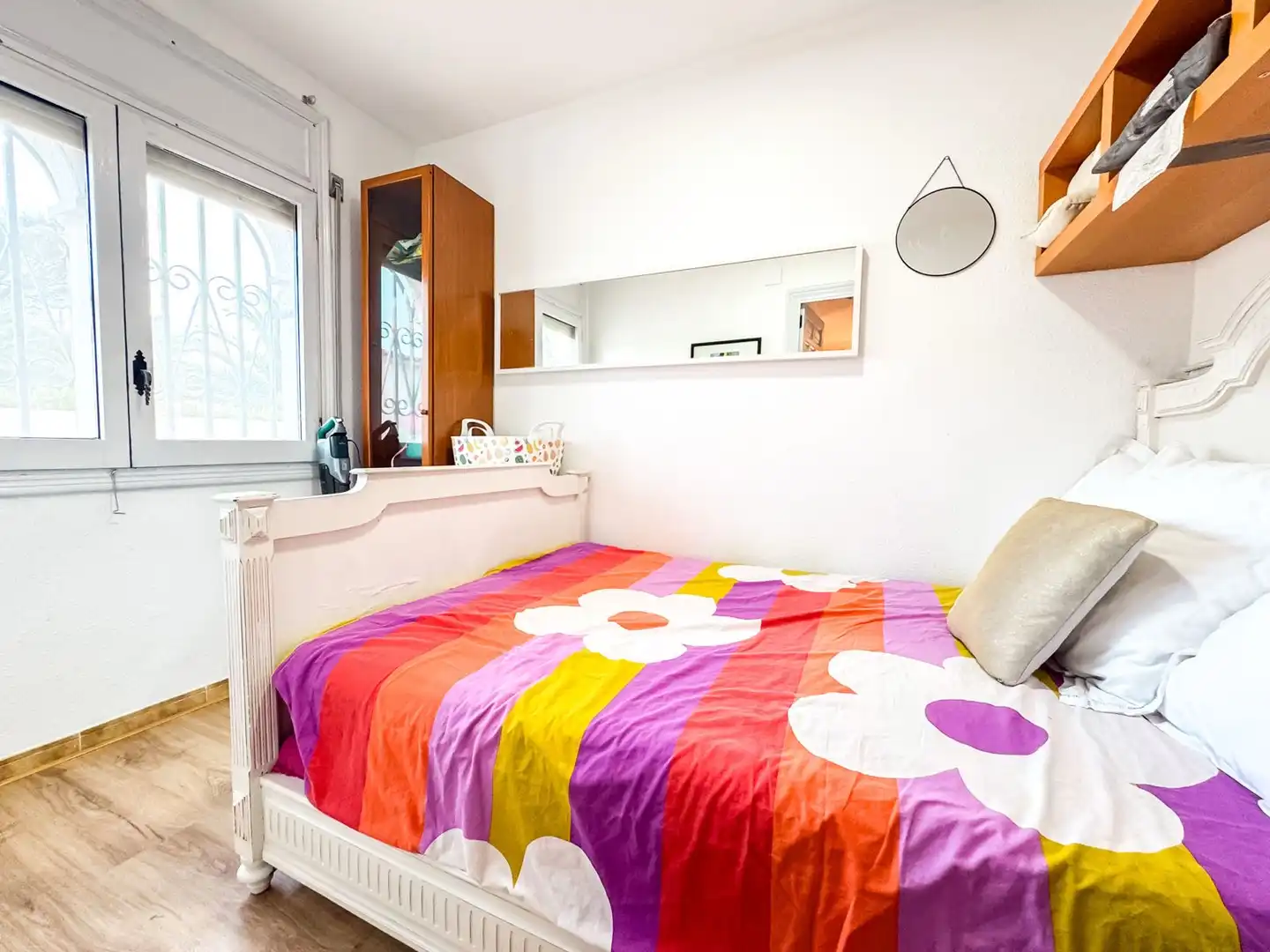 Schlafzimmer von Haus oder Chalet zum Verkauf in Mont-roig del Camp mit Klimaanlage, Heizung und Privatgarten