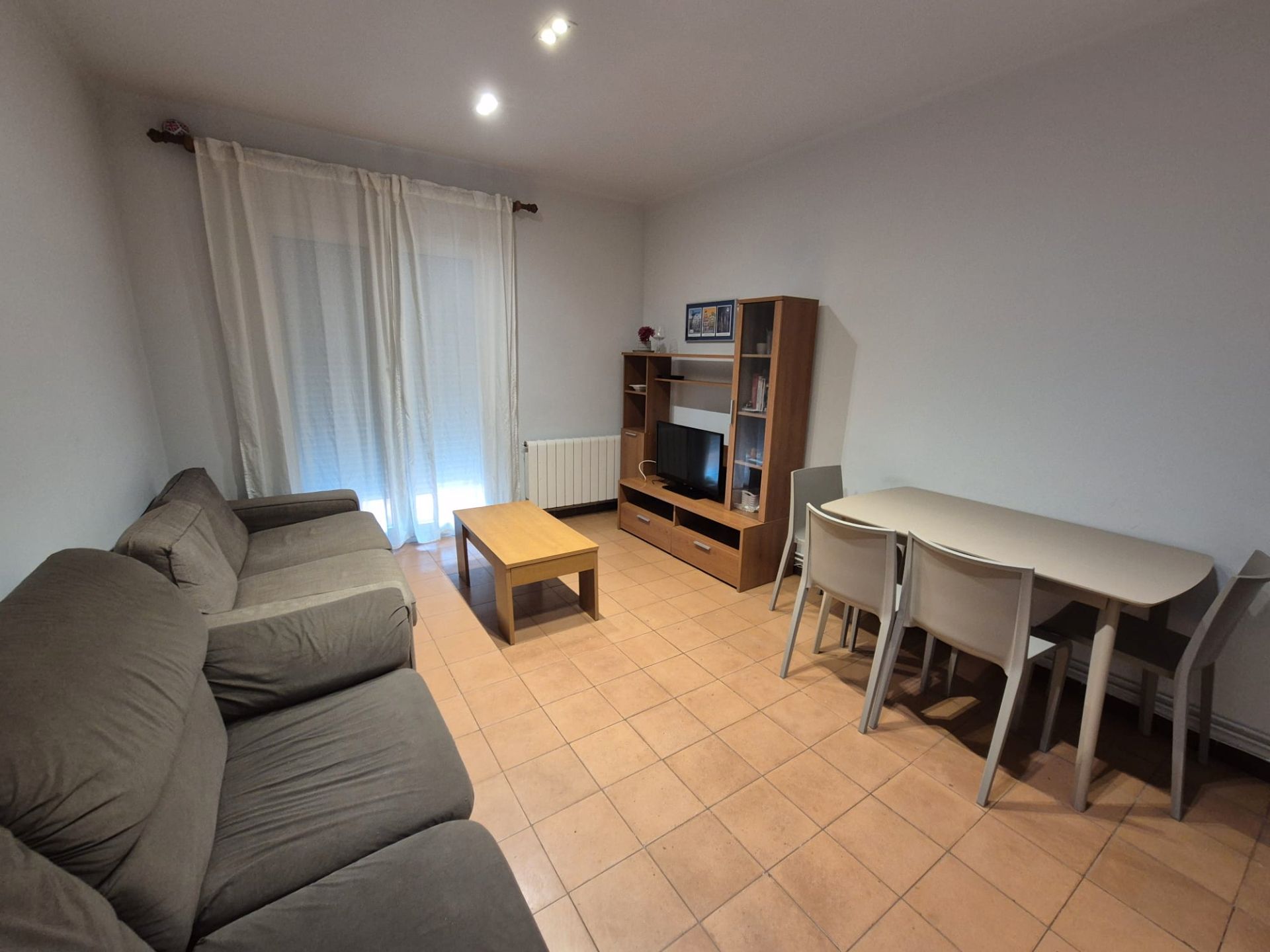 Living room of Flat to rent in Vic  with Heating and Furnished