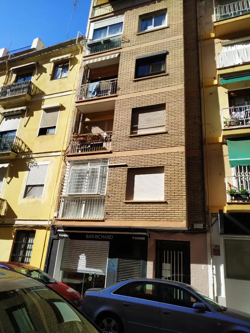 Vista exterior de Piso en venta en Valencia con Aire acondicionado, Calefacción y Amueblado