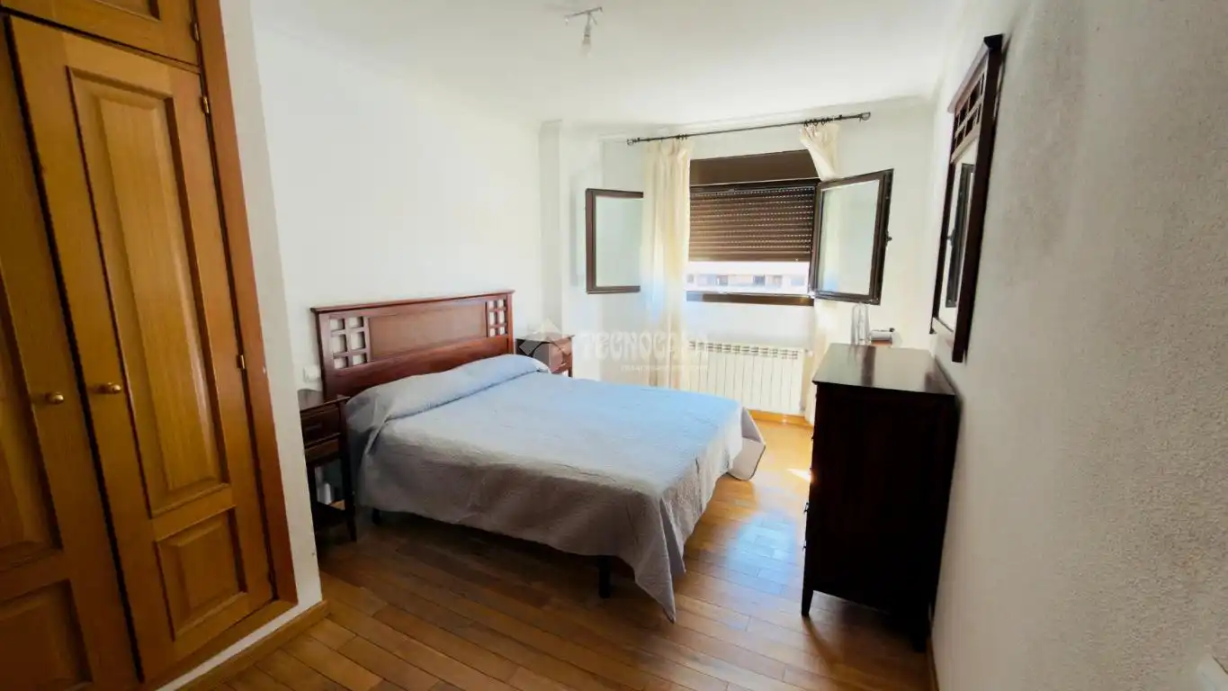 Habitación de Piso en venta en Seseña con Calefacción, Terraza y Piscina comunitaria