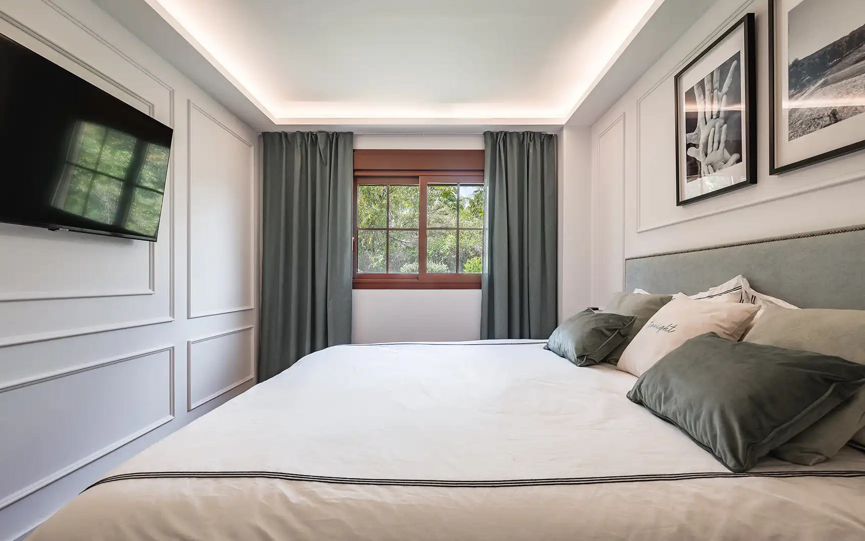 Schlafzimmer von Erdgeschoss zum Verkauf in Benahavís mit Klimaanlage, Privatgarten und Terrasse