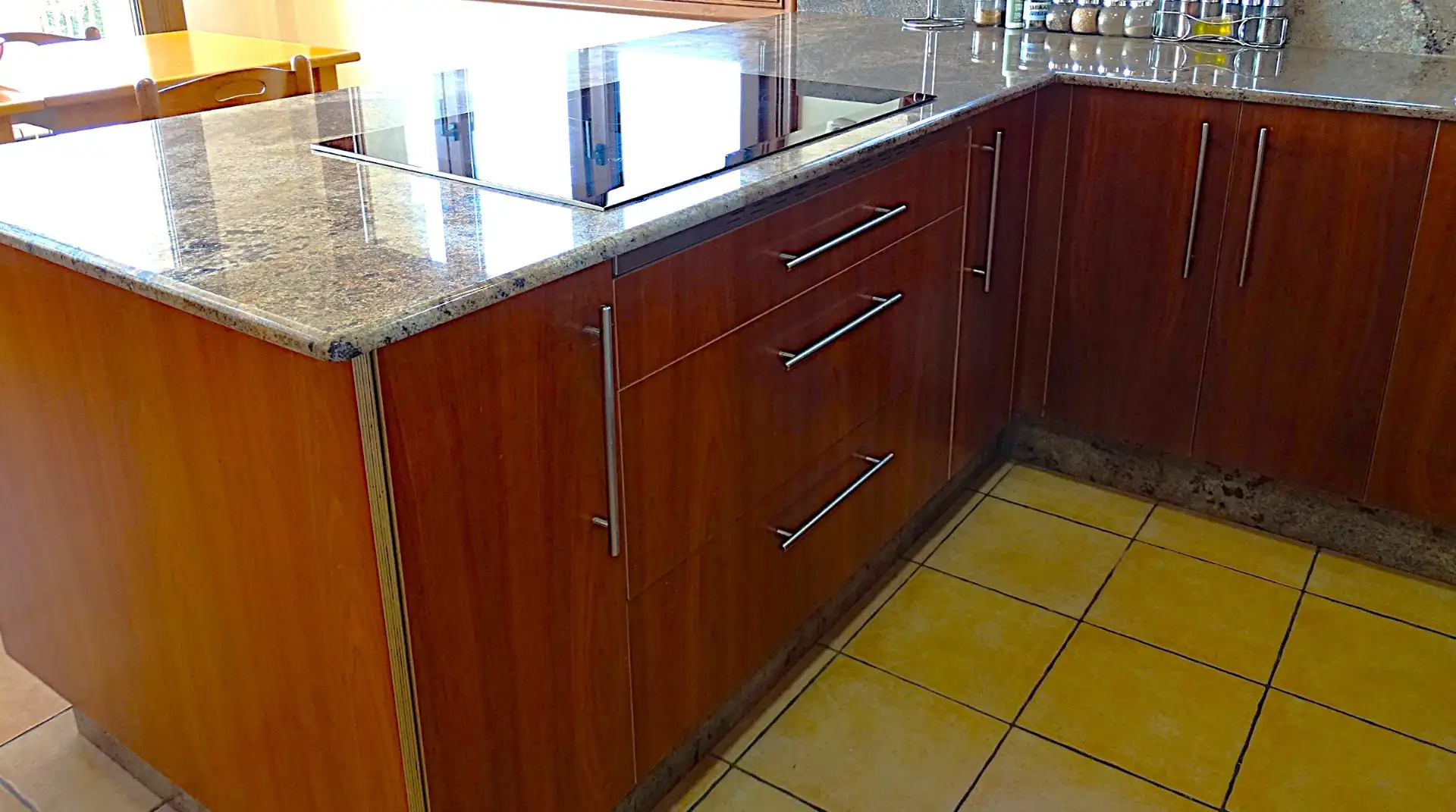 Cuina de Casa o xalet en venda en Miño amb Calefacció, Parquet i Terrassa
