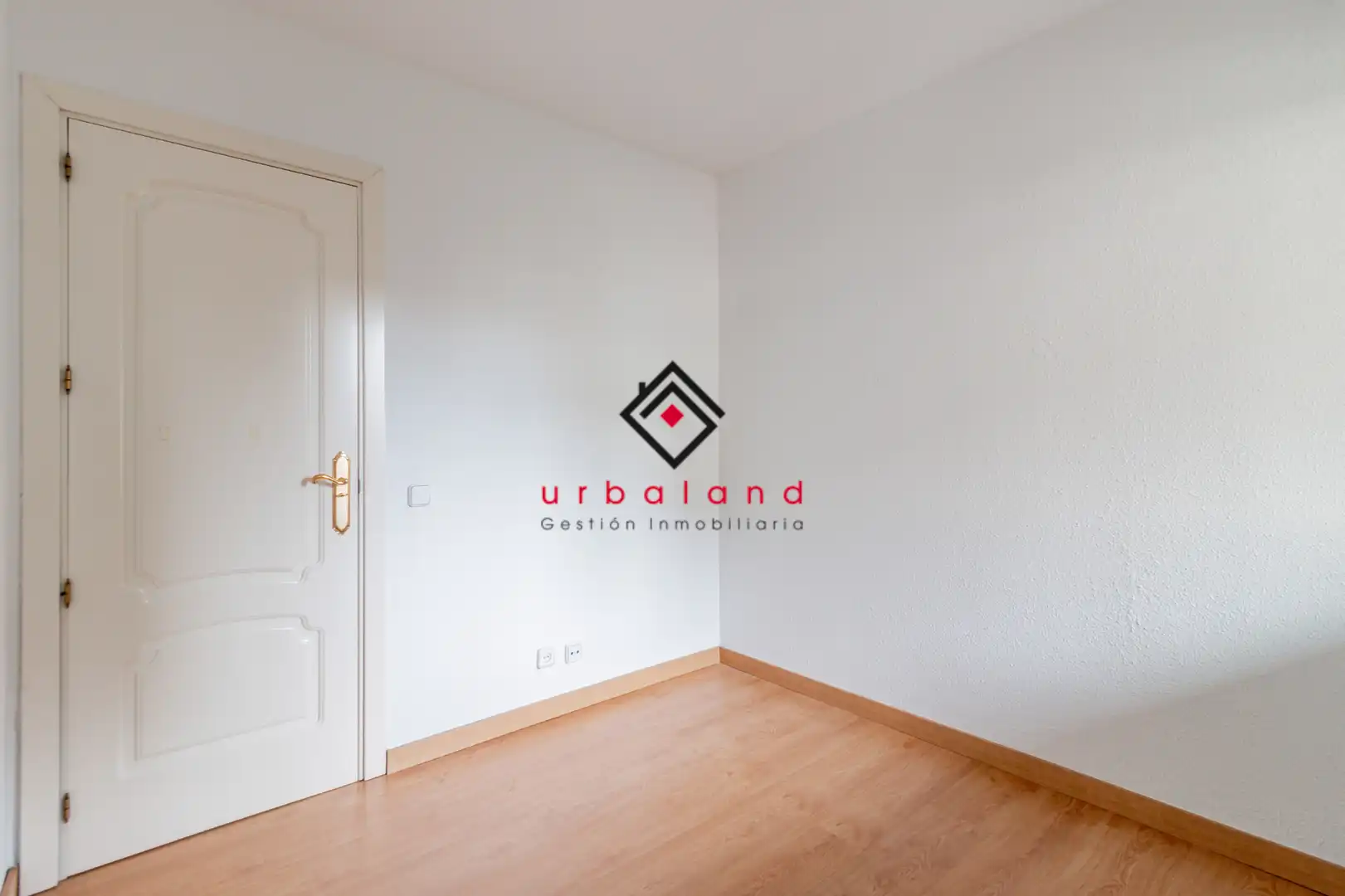 Bedroom of Attic for sale in Madrid  with Air Conditioner, Heating and Terrace