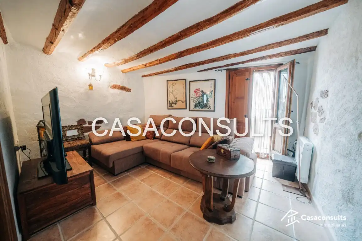 Sala d'estar de Casa o xalet en venda en Vilafamés amb Calefacció, Terrassa i Moblat